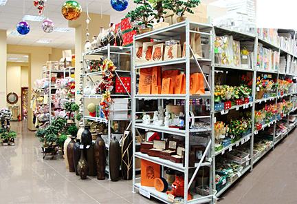 Торговый зал азс. Продуктовый магазин. Подорожание продуктов. Потратив магазин. Небольшой магазин продуктов.